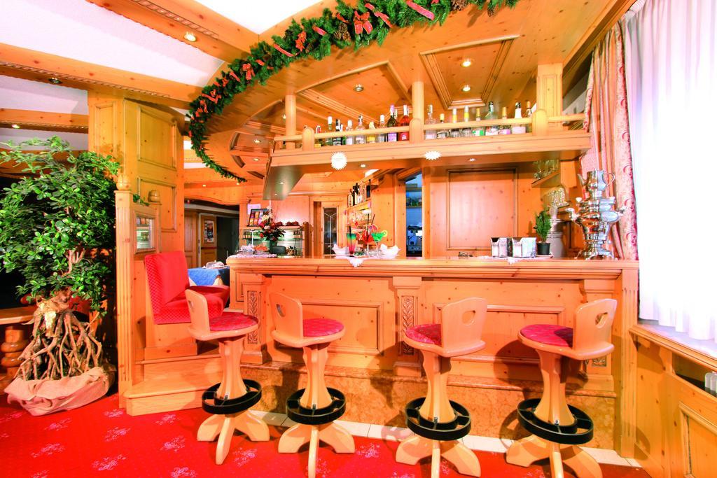 Hotel Diamant Park 캄피텔로디파사 외부 사진